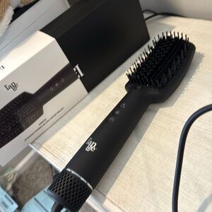 Lange Airess Straightening Dryer Brush